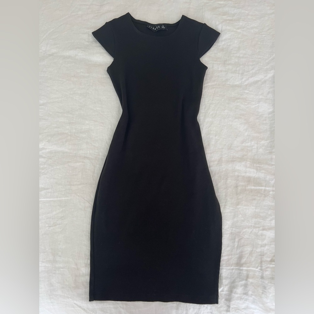 Princess Polly Black slit dress